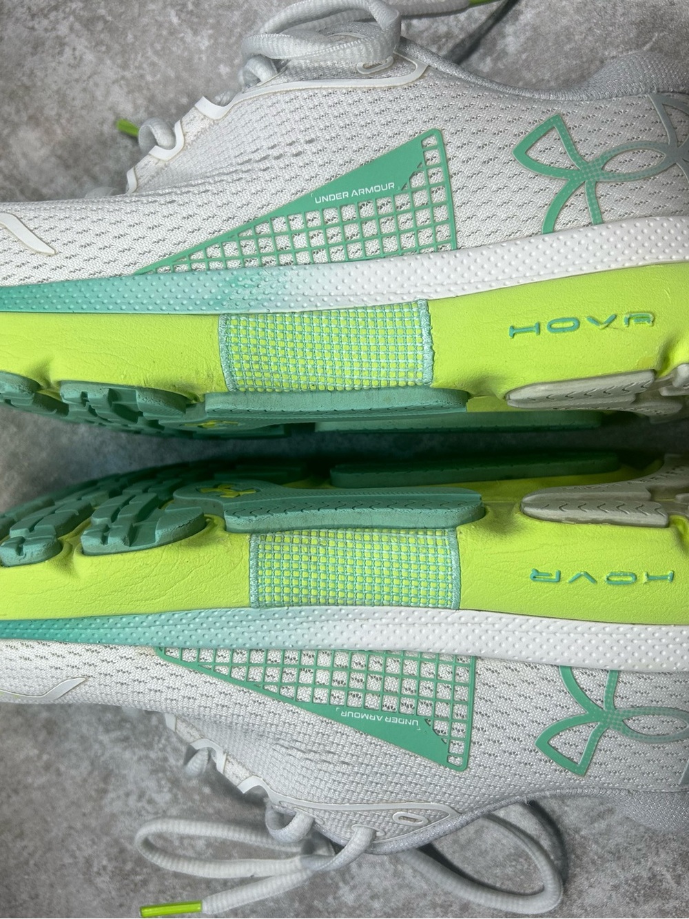 Under Armour Women’s Size 7.5 White Athletic Shoes with Lime and Aqua Accents - Picture 12 of 15